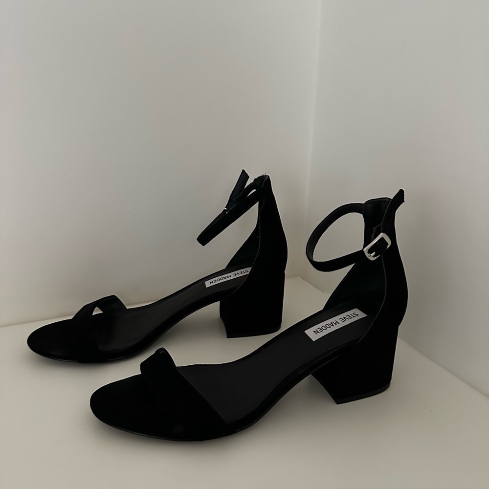 Steve Madden Black Ankle Strap Heels Size 9.5